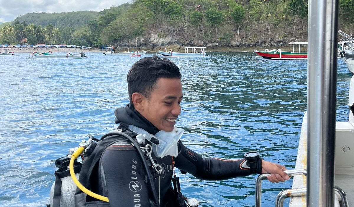 PADI Divemaster Course at Ceningan Divers