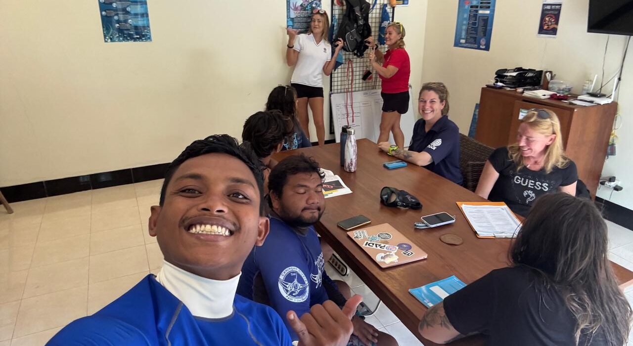 Ceningan Divers PADI Divemaster & IDC program